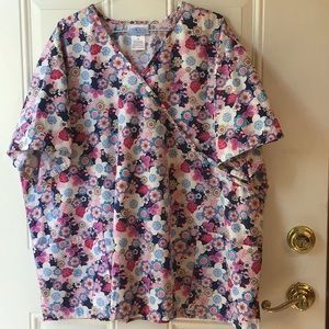Scrub shirt